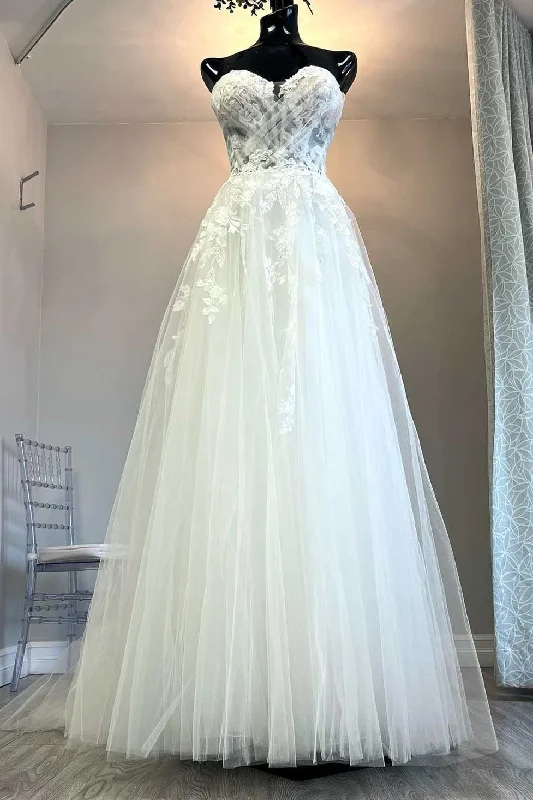 White Tulle Floral Lace Strapless A-Line Wedding Dress Elegant A-line Gown