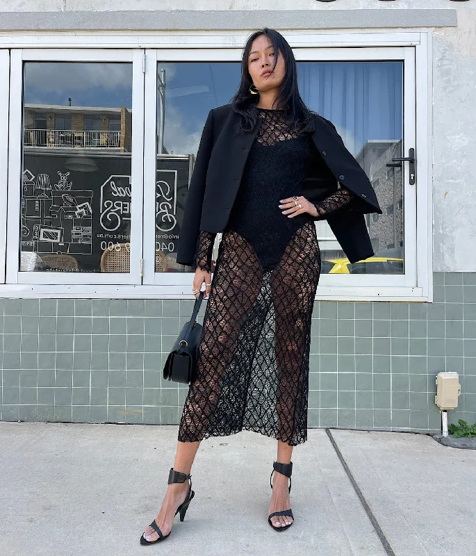 FINO LACE DRESS- BLACK Classic Lace Dress